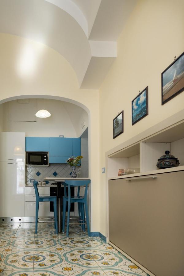 Libeccio - Apartment With Terrace And Sea View マイオーリ エクステリア 写真