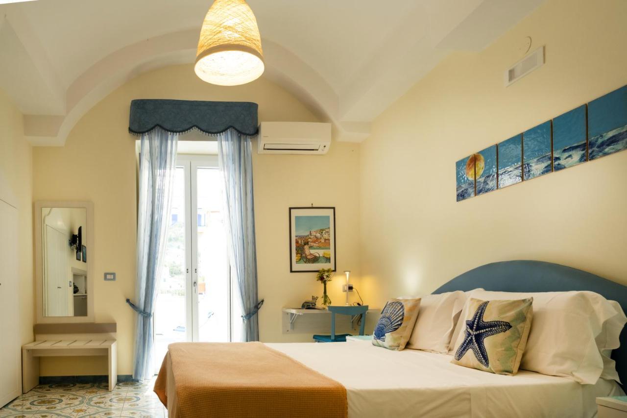 Libeccio - Apartment With Terrace And Sea View マイオーリ エクステリア 写真